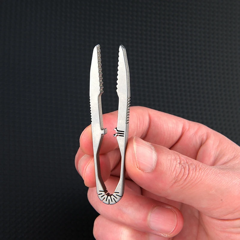 A81M New TC4 Titanium Alloy Buckle Tweezers Multifunction With Snap Lock Corkscrew CNC Machining Clips Outdoor Tool