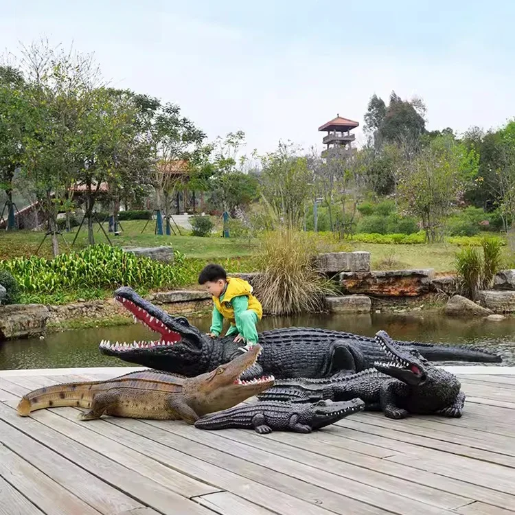 F030 Glass Fiber Crocodile Sculpture Outdoor Large Garden Pool Landscape Decoration Simulation Animal Ornament