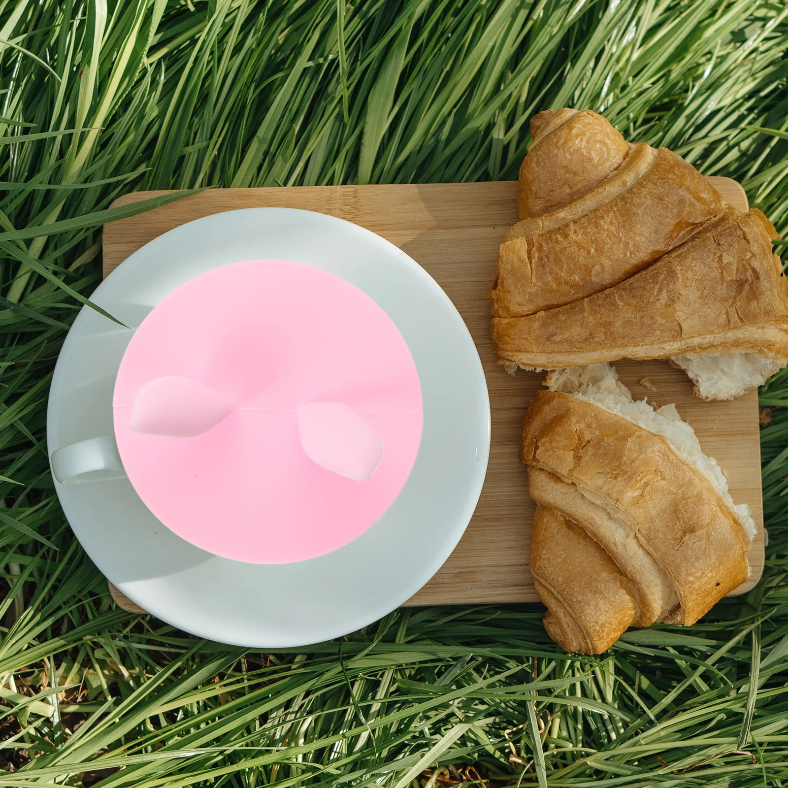 

4Pcs Silicone Rabbit Ear Cup Lids Cat Ear Covers Premium Reusable Sealing Dustproof Cup Cover for Tea Drink Girls Gift