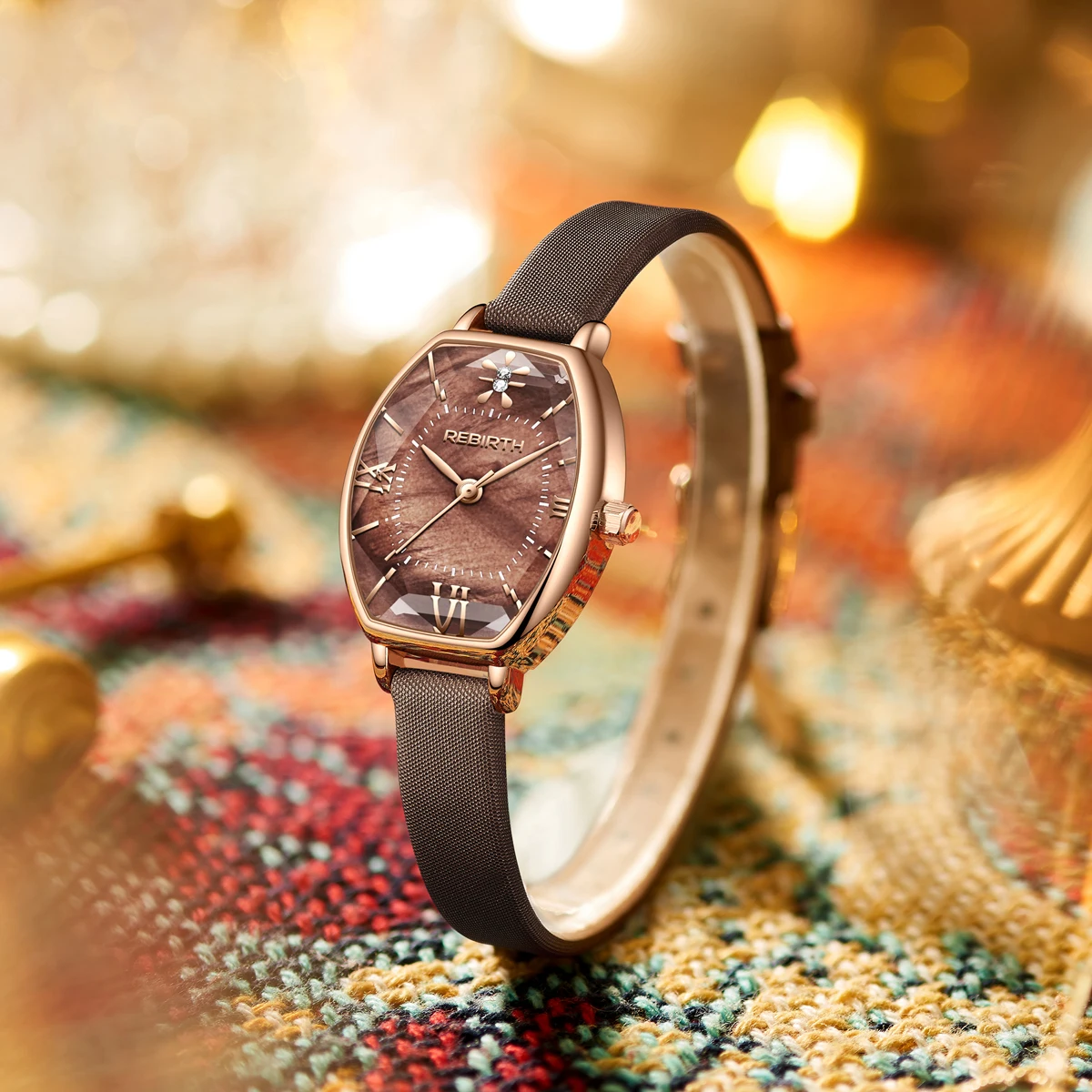 Fashionable and Versatile Casual Retro Artistic Leather Belt Women's Watch