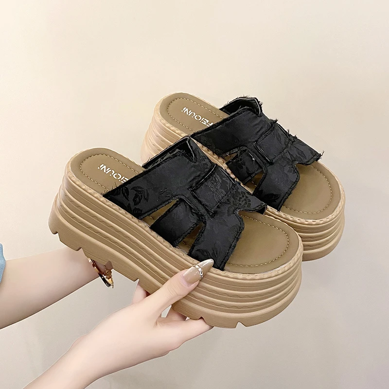 

8CM Heels High Platform Women Open Toe Slippers Designer Cross Platform Sandals New Summer Shoes for Woman Beach Bead Flip Flops