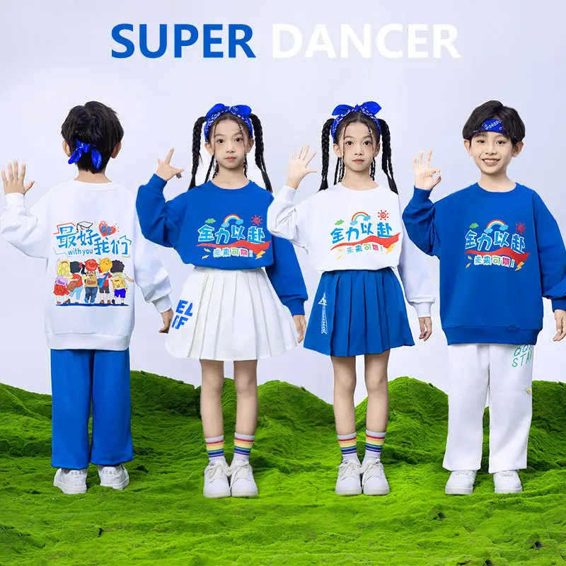 Squadra di cheerleader della scuola primaria e secondaria Cerimonia autunnale Incontro sportivo Set uniforme di classe quadrata Spettacolo di orologi di gruppo