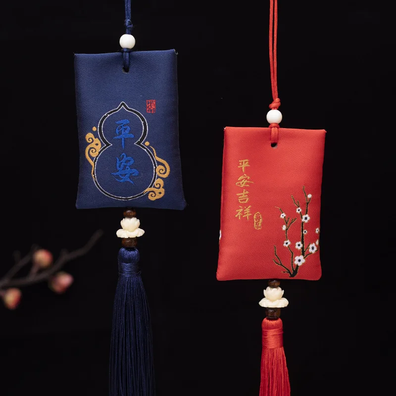 Dragon Boat Festival prayer sachet bag portable small lucky bag car pendant sachet imperial guard gift Chinese style sachet whol