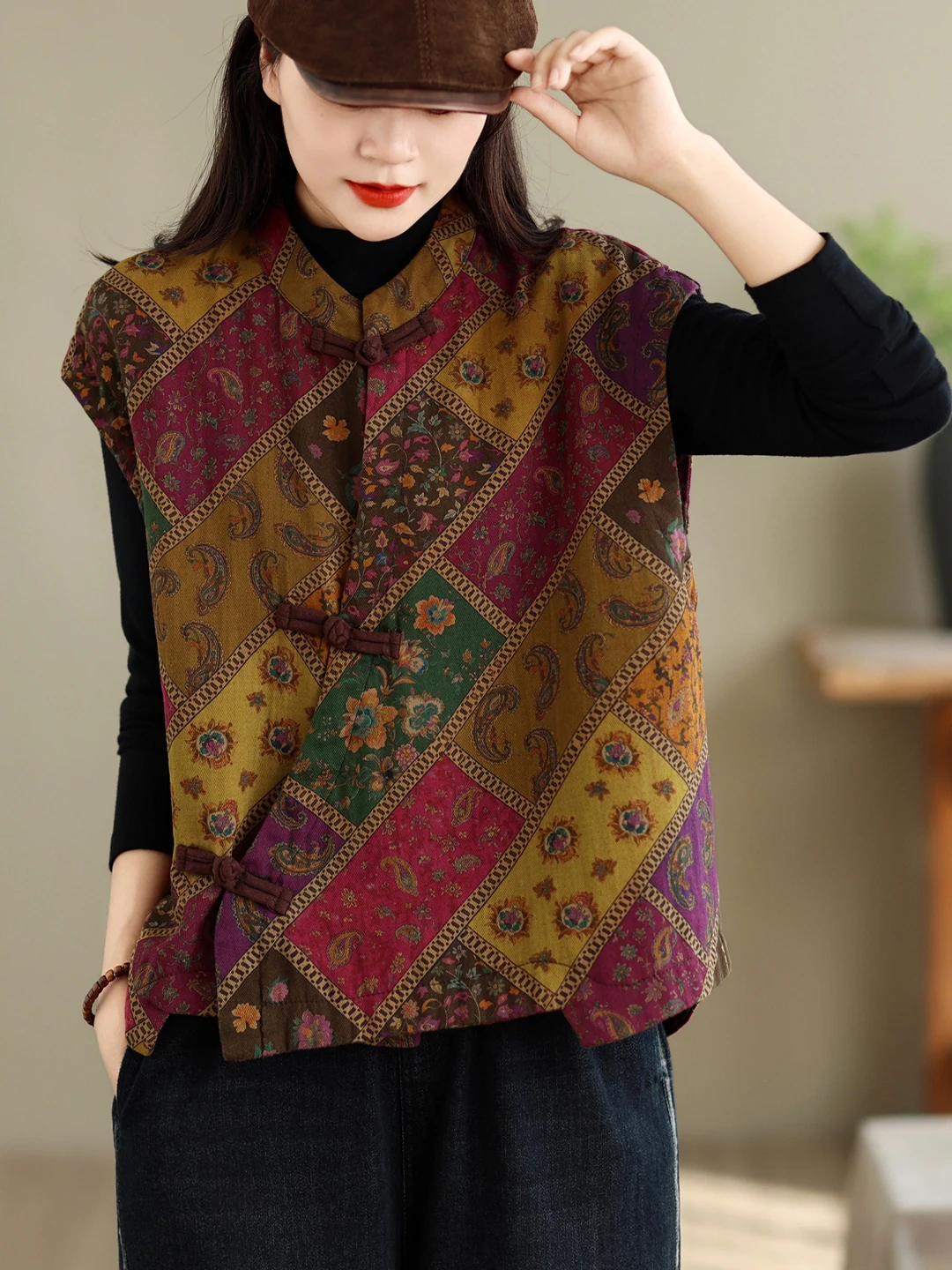 New Chinese Style Printed Buttonless Sleeveless Vest Women's Fashionable Retro Early Autumn New Model Outerwear Casual Wear