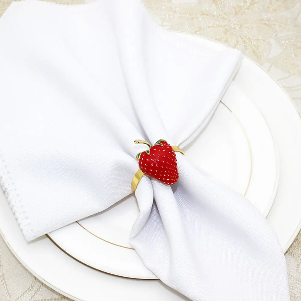 

2 шт. Декоративные кольца для салфеток в форме клубники, из высококачественного материала, многоразовые, стильные, для банкетов, украшение стола, кольца для салфеток для дома