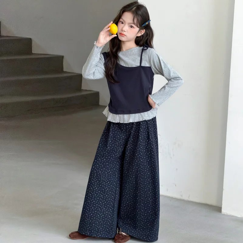 Girls' Korean-style artistic outfit2026New Spring Outfit for Older Children: Two-Piece Set with Long-Sleeved Top and Floral Skir