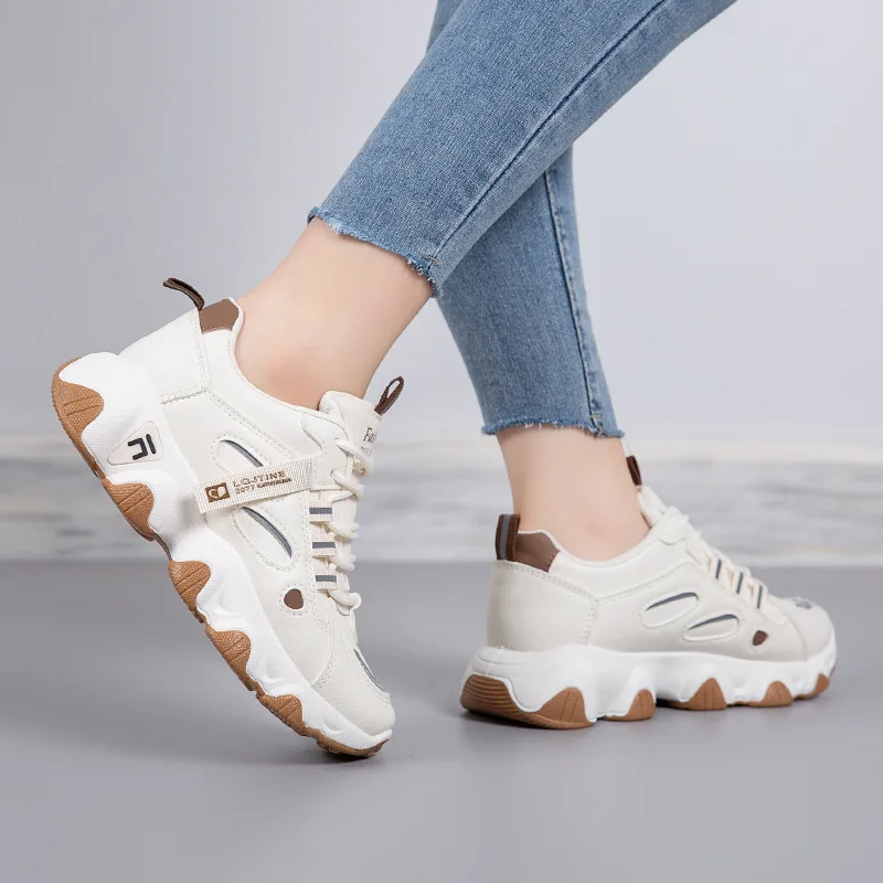 أحذية أبي جديدة لعام 2025 للنساء، أحذية رياضية مريحة ومضادة للانزلاق ومتينة للمشي، أحذية كاجوال عصرية خفيفة الوزن ومتعددة الاستخدامات