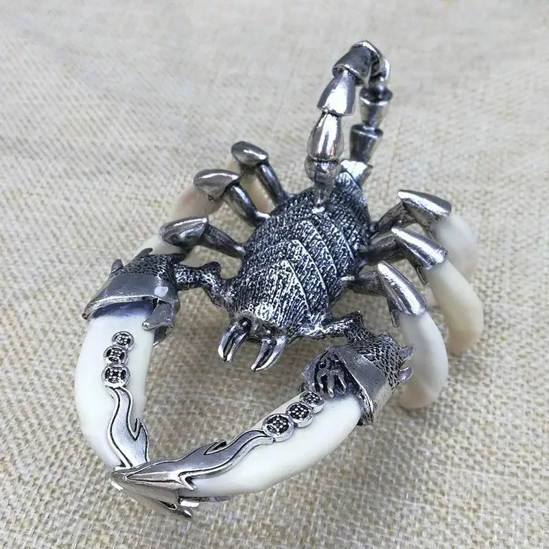 Tibetan Scorpion Silver Pendant, China Wolf Teeth, Decorative Statue