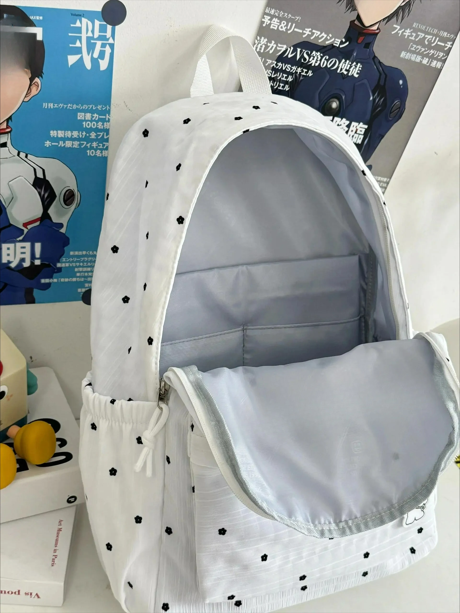 

2025 New Large Capacity Student Class Commuting Backpacks Korean Niche Wave Point Backpack Hand-held Shoulder Bag