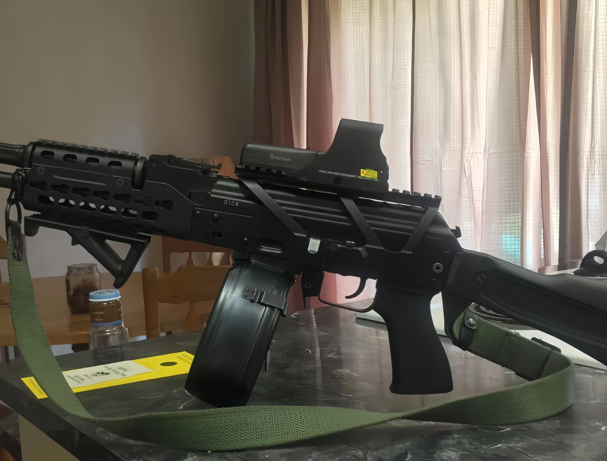 

551 552 553 558 Голографический прицел с красной точкой Зеленый красный точечный прицел Оптика Рефлекторный прицел Охотничьи прицелы Подходит для рельсов 20 мм # nvfae