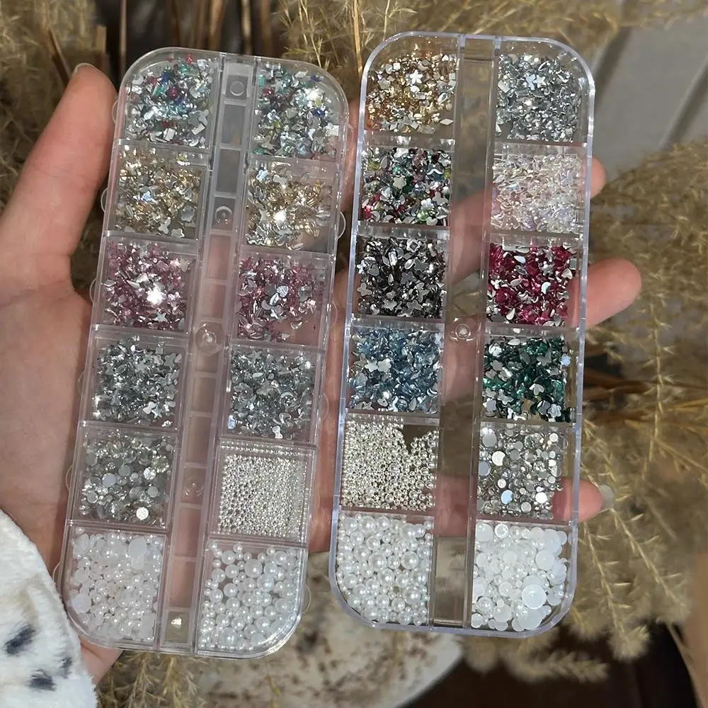 12 rejillas 3D de perlas mixtas, cuentas de Caviar, diamantes de imitación, dijes para uñas, Mini piedras preciosas redondas de estrella y mariposa con parte posterior plana, accesorios para decoración de uñas DIY