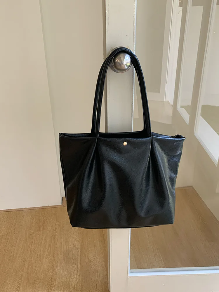 Vintage Large Capacity Bag 2026 New Autumn/Winter Korean Edition Fashion Versatile Single Shoulder Tote Bag Women's Bag