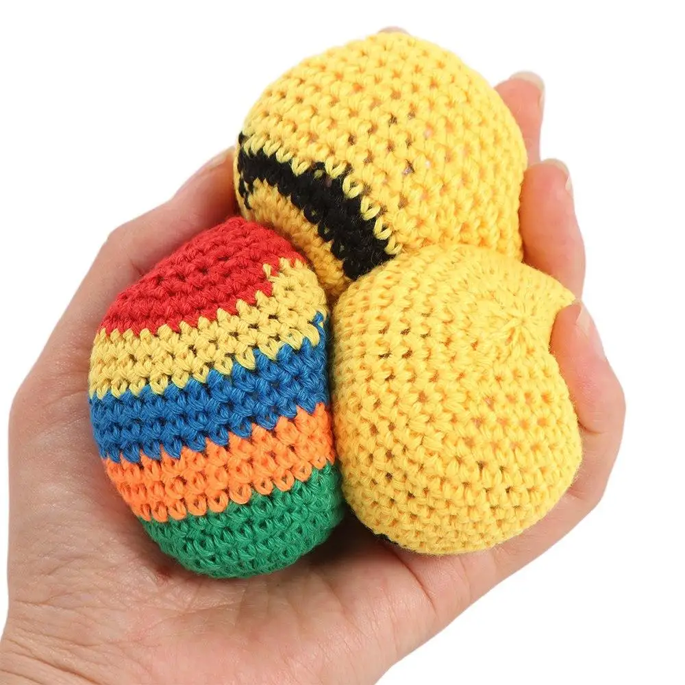 3 Stücke Bunte Jonglierbälle Mini Zufällige Farbe Gestrickte Sitzsäcke Kugel Sportspielzeug Gestrickte Pom-Pom Bälle Lustiges Spiel