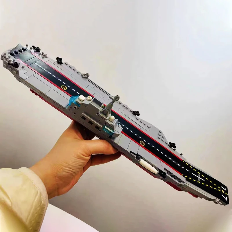 空母8in1 ビルディングブロック 18歳以上用