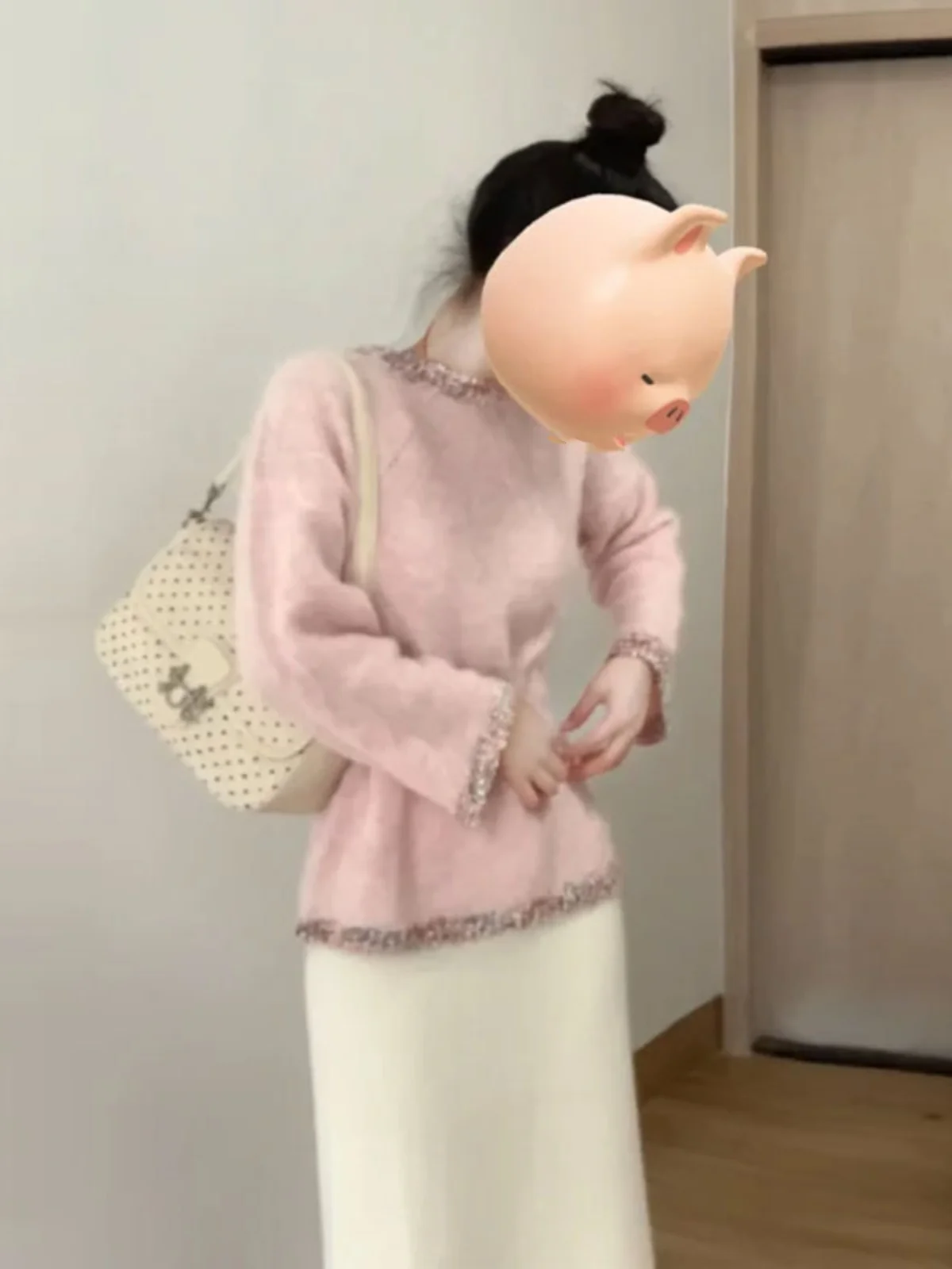 

Розовый вязаный свитер: мягкий, пушистый, элегантный, красивый, весенний, модный, для повседневной носки, приталенный, с длинным рукавом, круглым вырезом, теплый, согревающий.