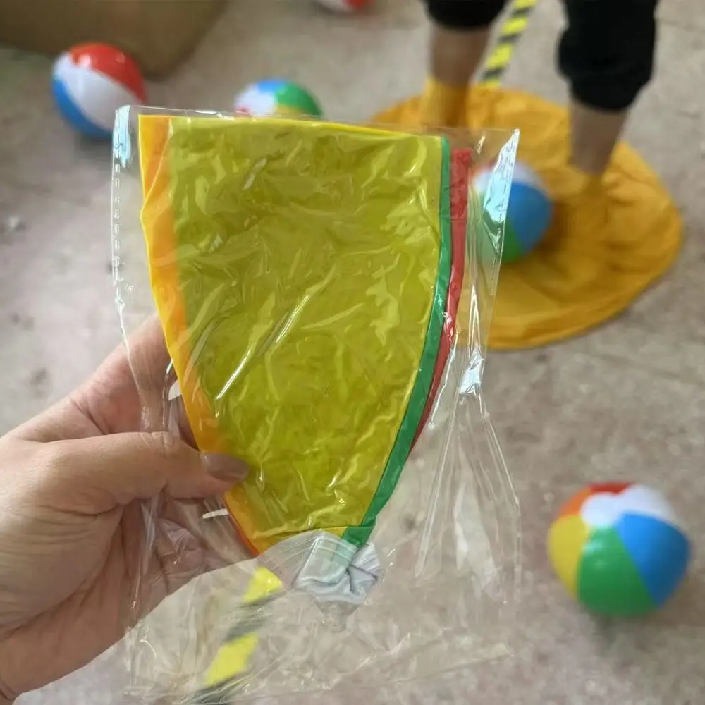 Ensemble de jeu de cour de pantalons de grand-mère drôle avec 4 balles et 2 cônes marqueurs, pantalons interactifs de jeux de fête Freaky