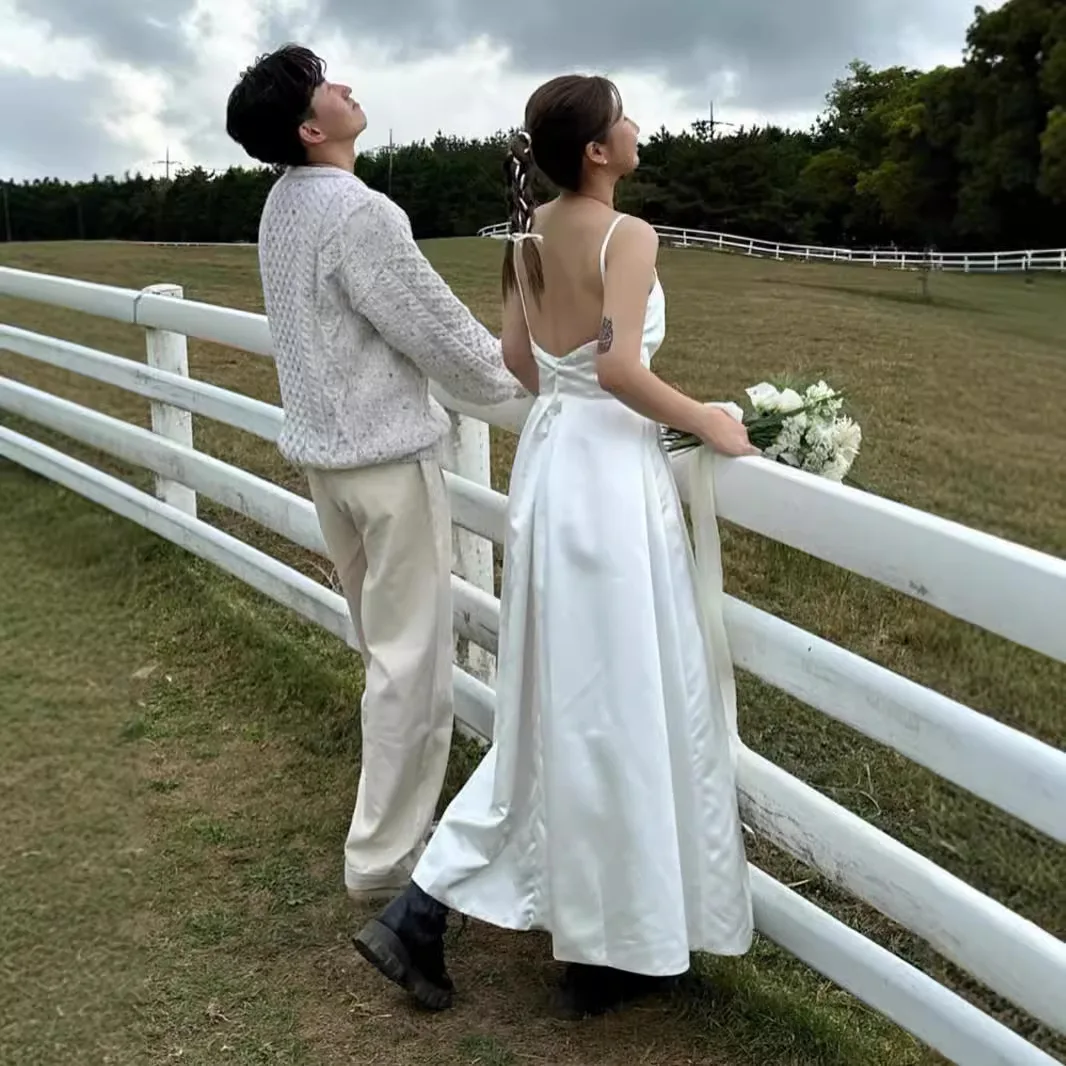 Vestidos de novia ligeros con tirantes blancos, satén coreano, sencillo, un hombro, sesión de fotos nupcial, vestido de longitud media, vestido de fiesta para mujer