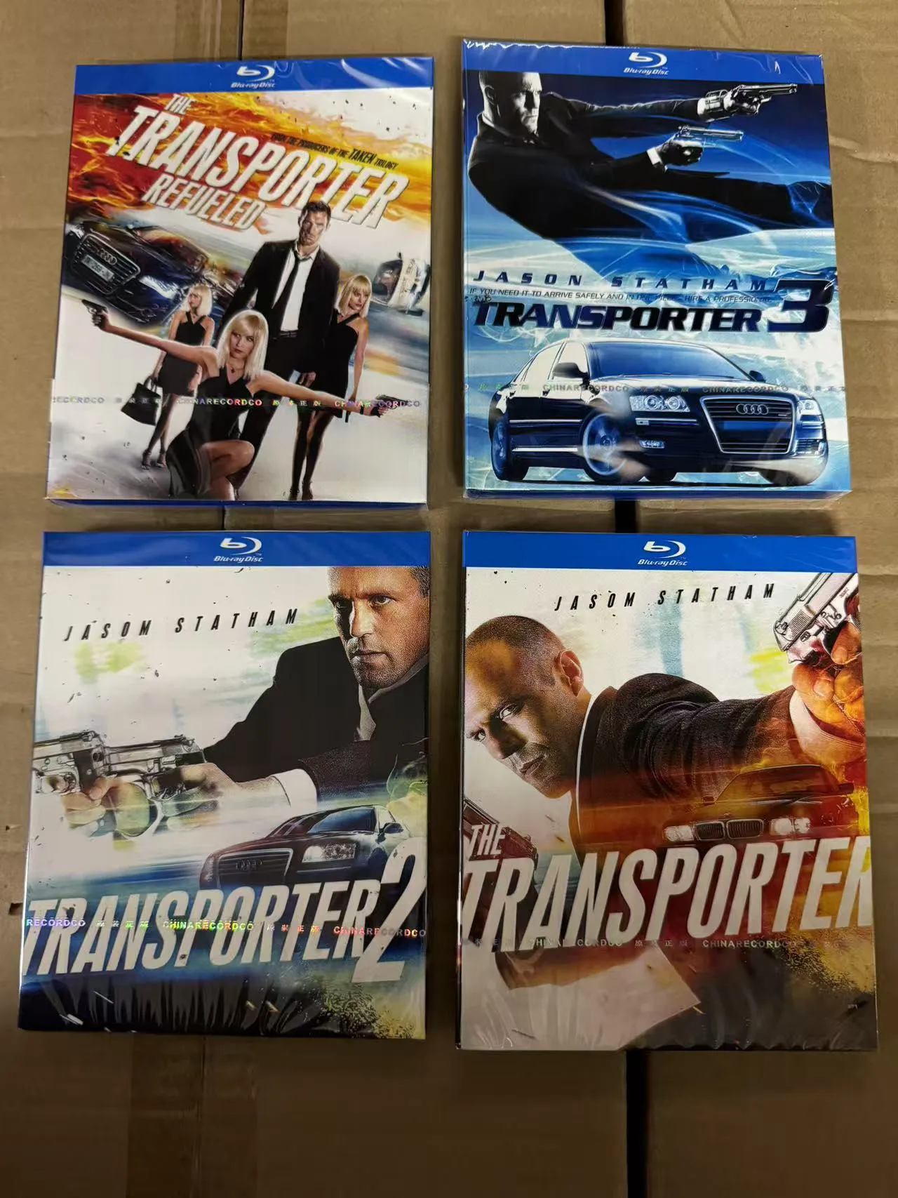 

Классический старый фильм «Транспортер 1-4» с мандаринской озвучкой и оригинальным саундтреком на Blu-ray диске.