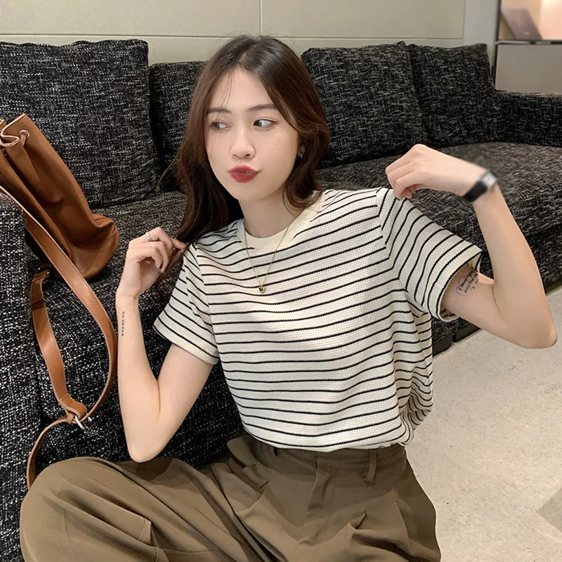 Summer  Women Vintage Striped T-shirts  Short-sleeve Fashion Loose Lazy All-match Chic French Style Literary Female Temperament