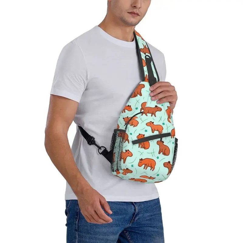 Kawaii Capybara Pattern Sling Chest Bag Custom Animal Lover Crossbody spalla zaino per uomo ciclismo campeggio Daypack