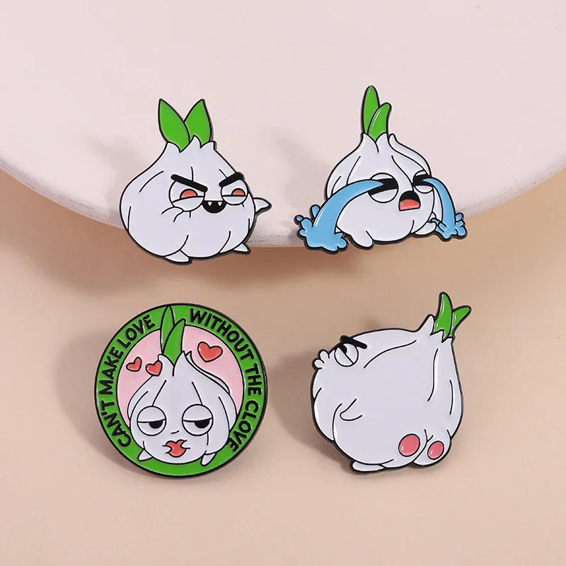 Garlic Shaped Fun Expression Brooch CAN'T MAKE LOVE WITHOUT THE CLOVE Brooches Lapel Badges Clothes Jewelry Gift for Friends