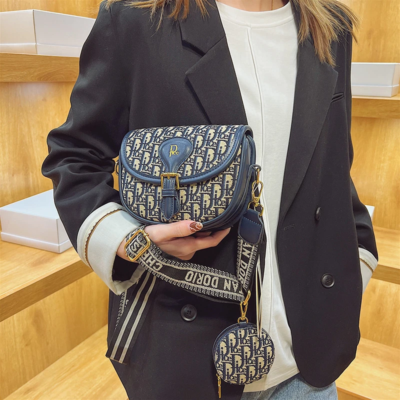 

Luxury Brand Messenger Bag For Women, Leather Crossbody Handbag, Ladies Shoulder Bag With Classic Elegant Design
