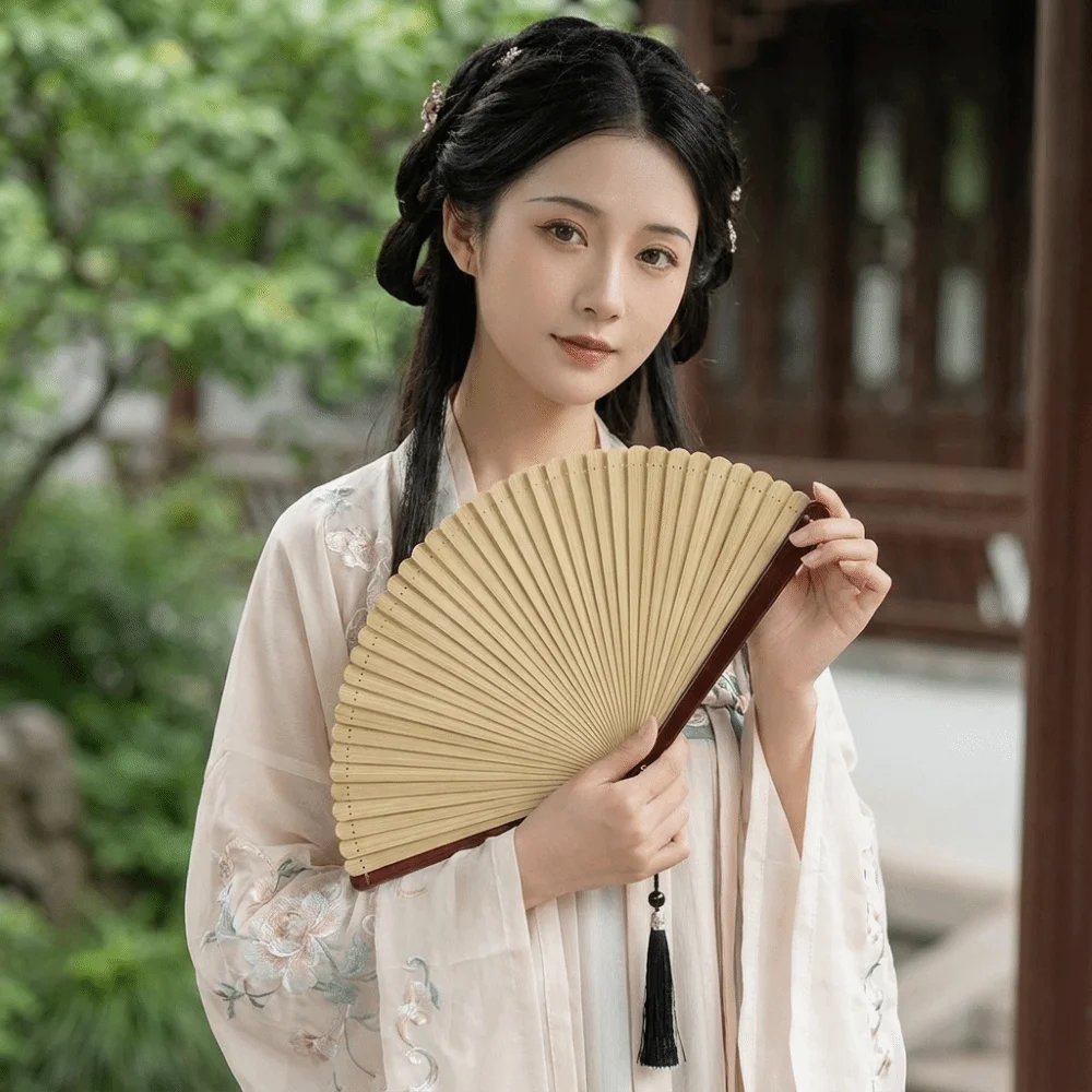 Exquisite Vintage Bamboo Folding Fan Portable Classic Handheld Fan Mini Decorative Hand Cranked Fan Qipao Accessory