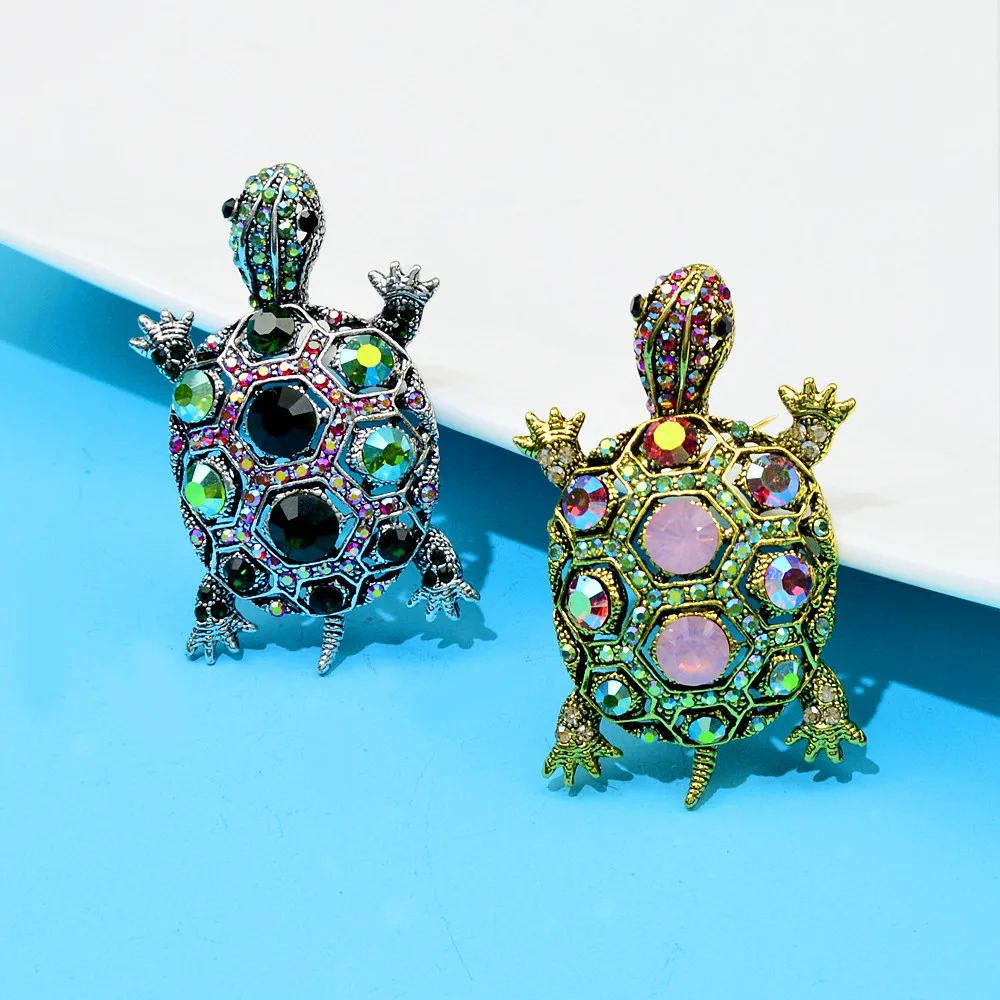 CINDY XIANG Rhinestone Beautiful Turtle Brooches For Women Fashion Vintage Animal Pin