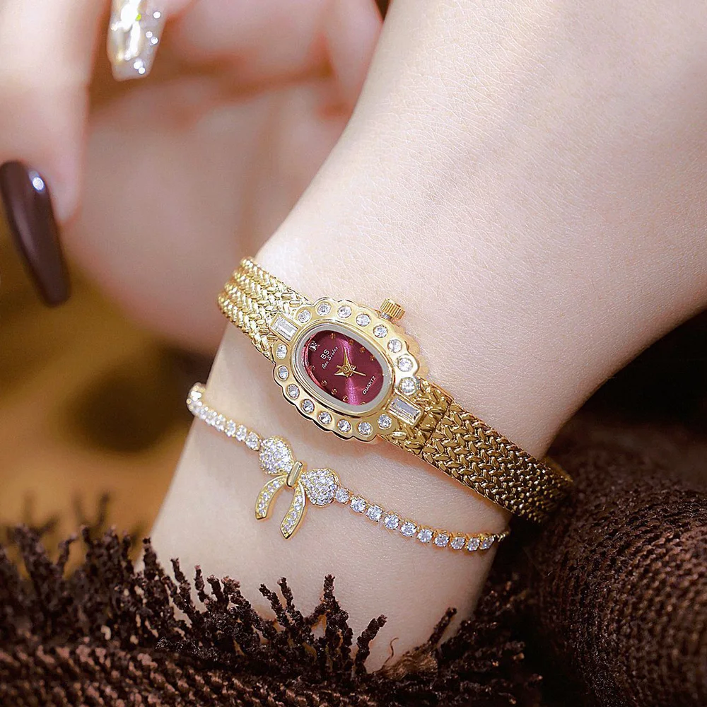 Luxury Simple Gold Women’s Quartz Watch Small Dial Diamond Bracelet Elegant Ladies Wristwatch Fashion Dress Gift