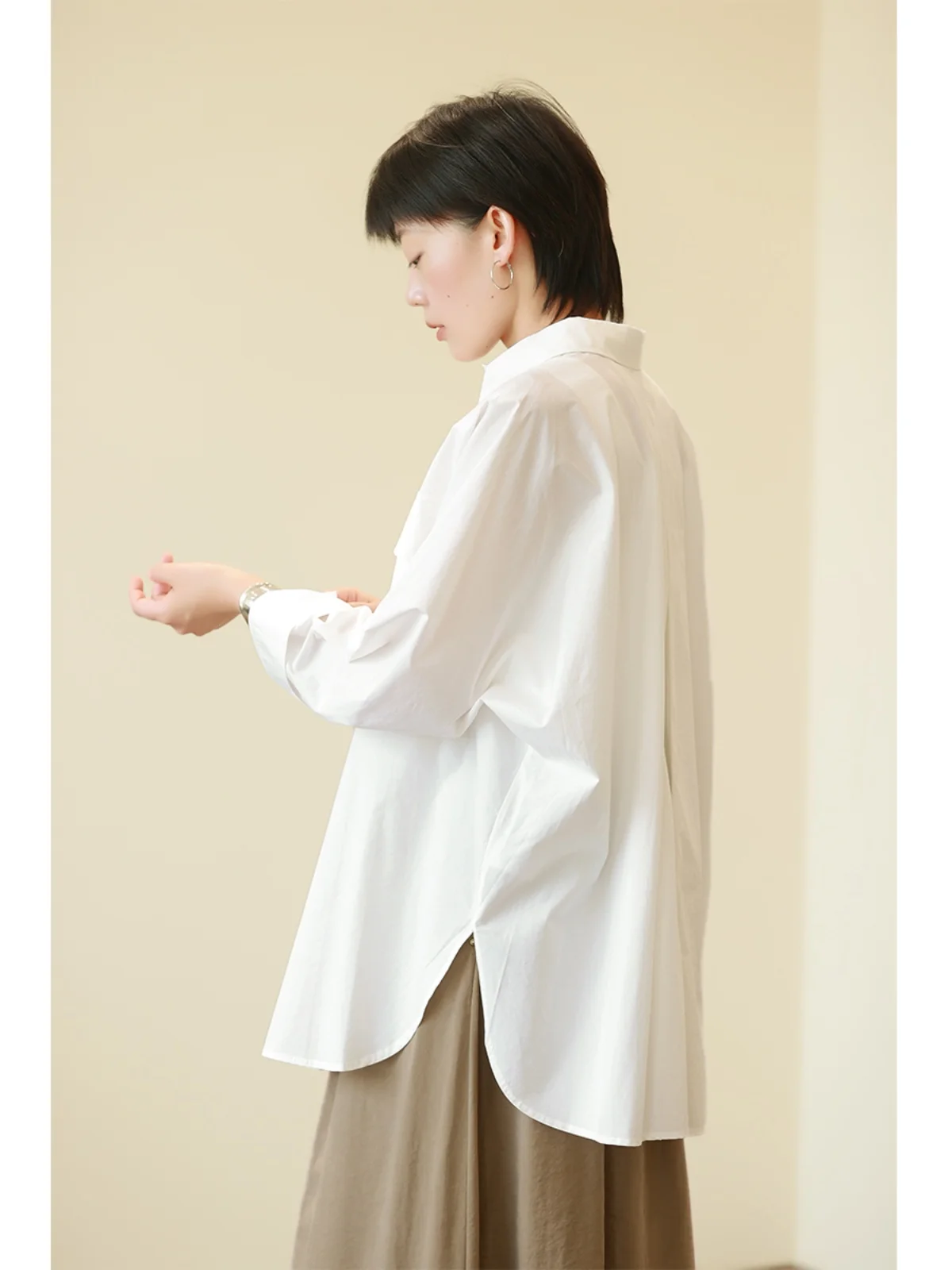 

Легкий, удобный, свободный топ из чистого хлопка с длинными рукавами «летучая мышь» для женщин, осенняя новинка, дышащий, с воротником...