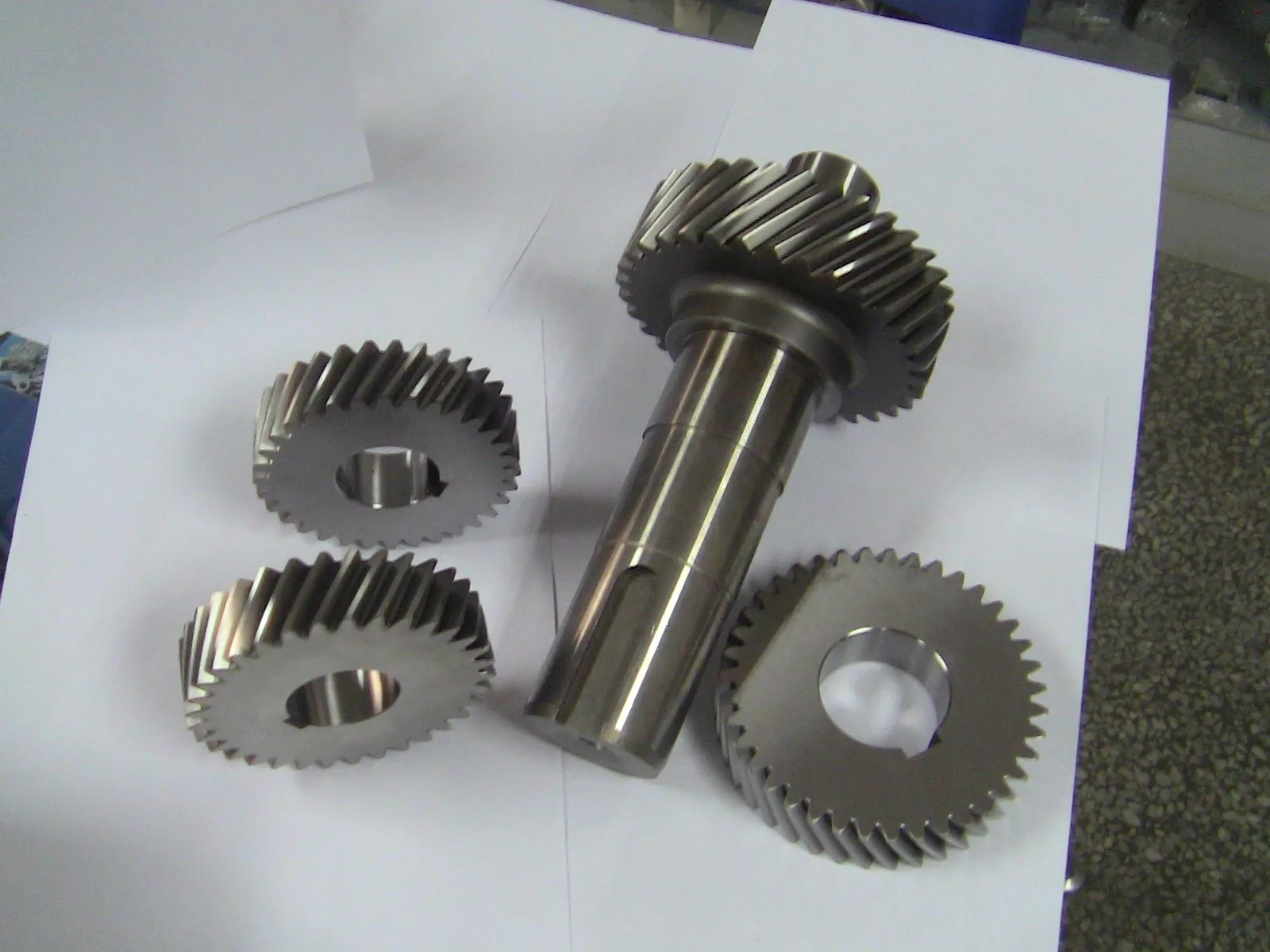 Parti del compressore d'aria Set di ingranaggi elicoidali del motore M2.5 1092022933 1092022934 2906059000 Kit di revisione del cambio Ruota dentata in metallo per GA2