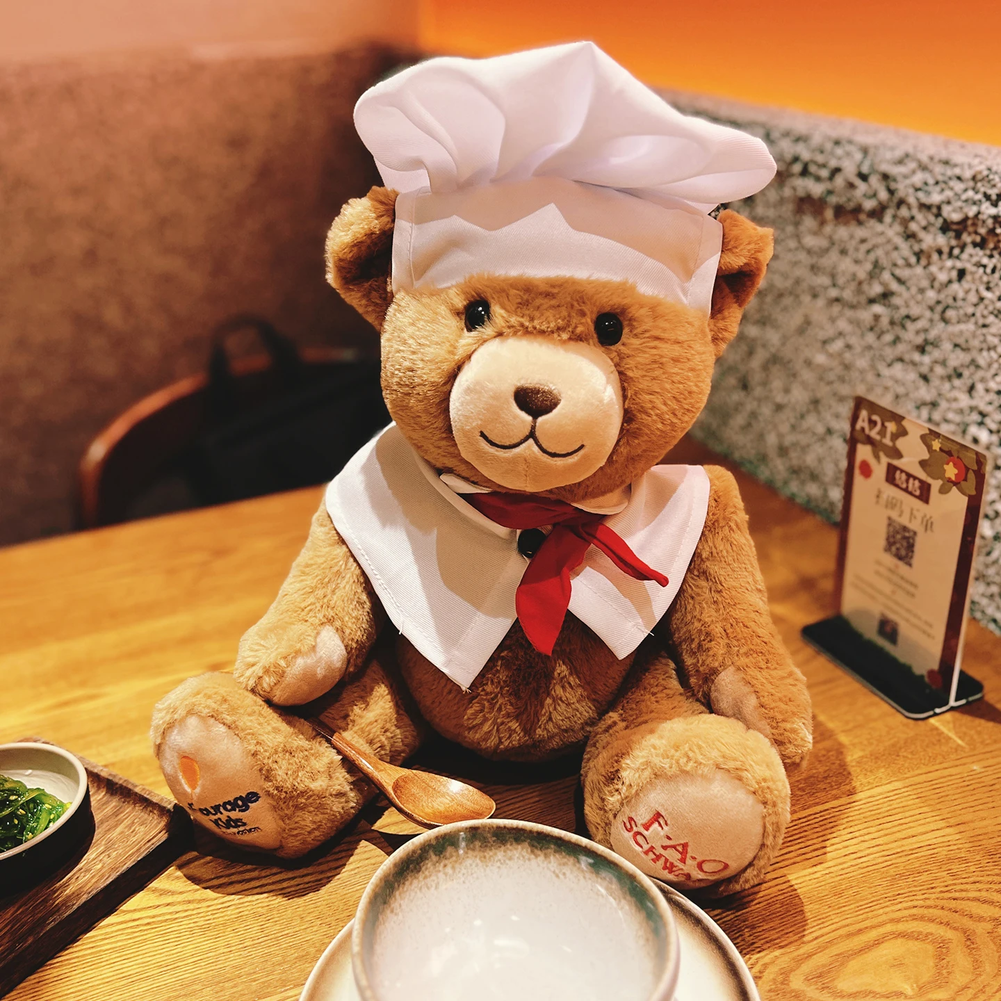 

new Cuddly Chef Bear Plush Toys Soft Fluffy Hodling Bear Doll Warm Kids Companion Doll Kawaii Home Party Decor Birthday Gift