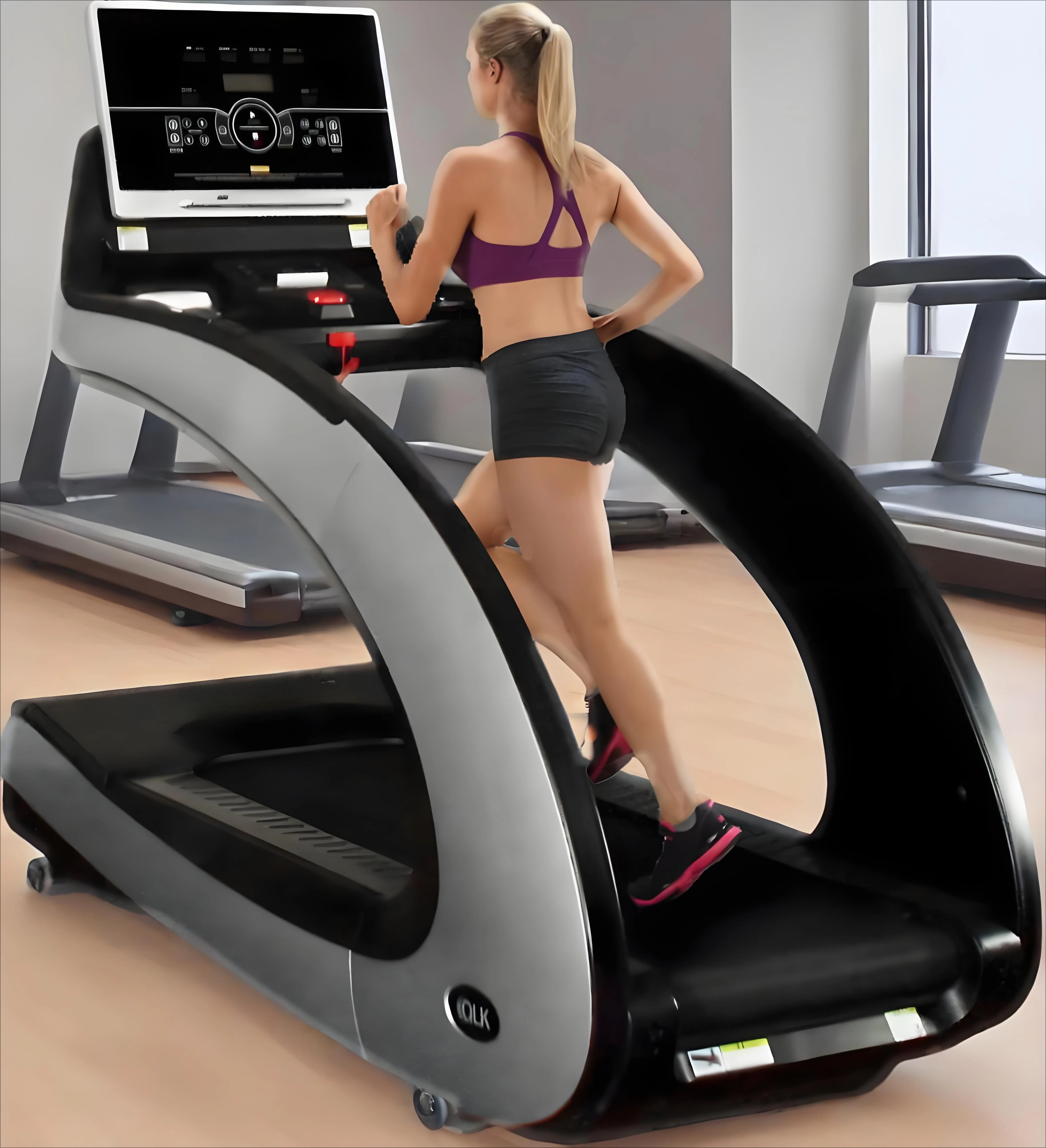 Commercial Treadmill  Button Control Panel and Ergonomic Curved Design