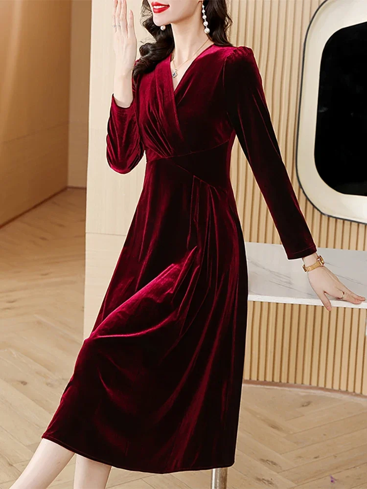 2024 Red Velvet V-Neck Casual Loose Long Dress Autumn Winter Korean Vintage Hepburn Prom Dresses Women Elegant Luxury Vestidos