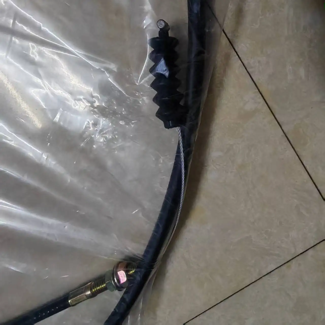 A/T Throttle Control Cable For Mitsubishi PAJERO IO H67W H77W MR967698