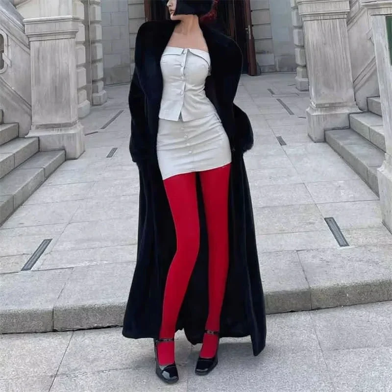 Retro vermelho meia-calça feminina exterior usar meias de veludo magros calças para este ano calças de fundo de plástico apertadas