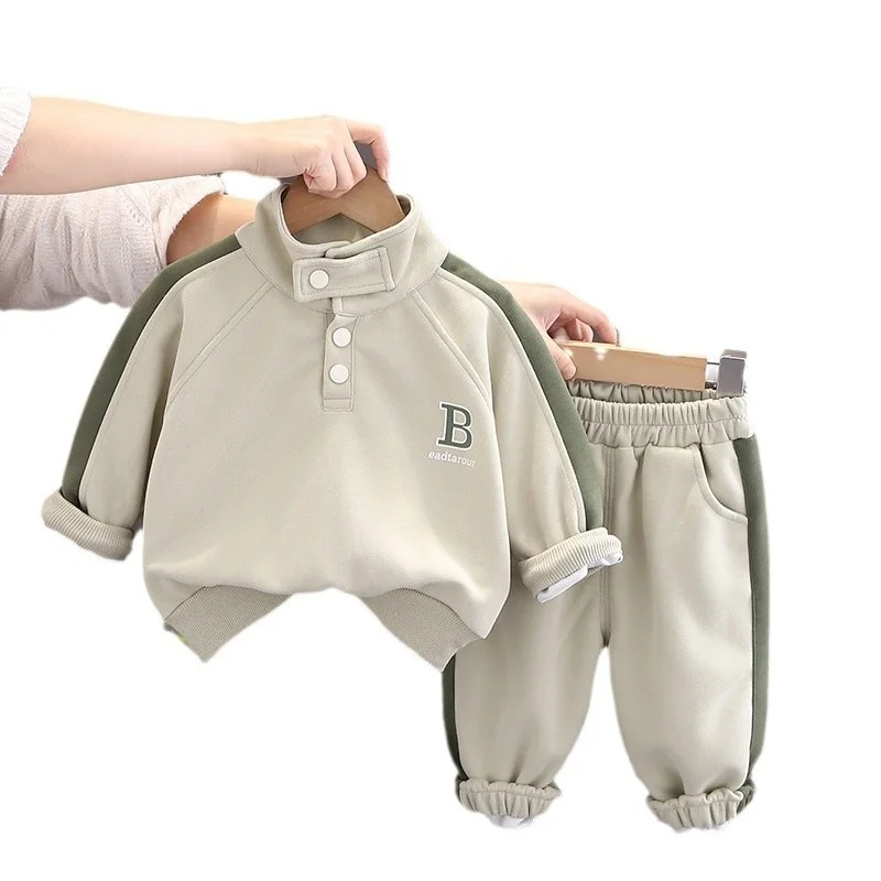 Felpa + pantaloni con lettera di alta qualità per ragazzi Set da 2 pezzi 2025 Felpa per bambini primaverili e autunnali Regalo di compleanno Regalo di Natale