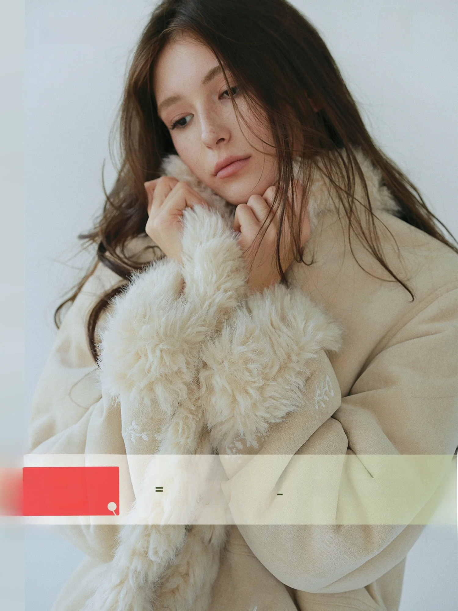 

Eco-Friendly Embroidered Fur Short Jacket Women's Style AZHU New Winter Collection Youth Standard Fit Long Sleeve Romantix