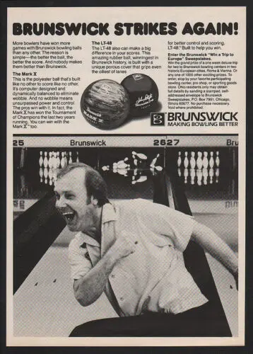1n,1981 BRUNSWICK Mark X LT-48 Bolas de boliche -Strikes Again VINTAGE Tin SignVERTISEMENT