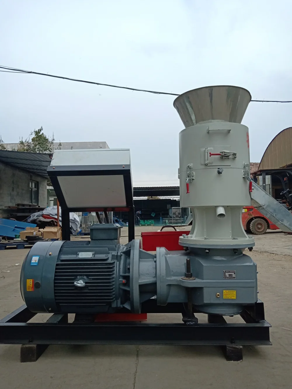 poultry feed processing machine  feed machine pellet mode 300 automatic poultry feed machine