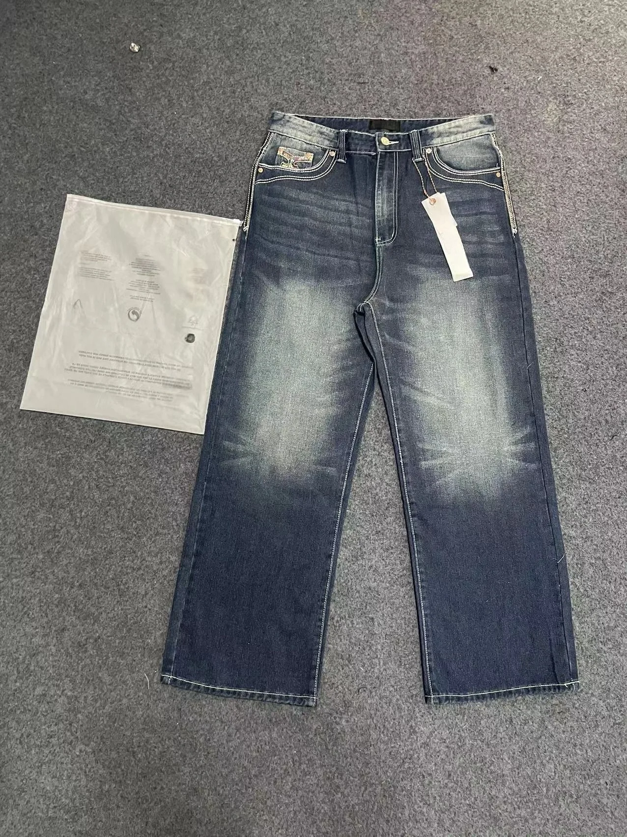 

Autumn's new blue vintage denim fashion washed men's retro style straight-leg jeans