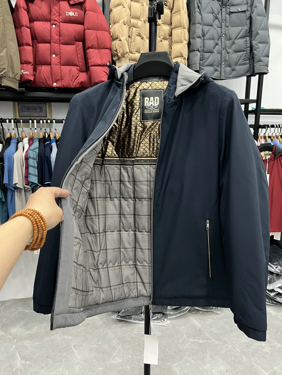 

Thickened Casual Style Men's Cotton Jacket Coat Business Leisure Removeable Cap Warm Polyester Fiber Fill Long Sleeve Coat