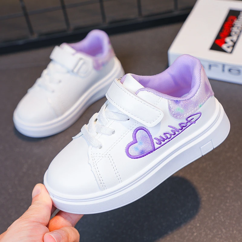 أحذية كاجوال للفتيات من الدانتيل المزخرف للربيع والخريف، أحذية رياضية خفيفة الوزن بيضاء للجري للطلاب.