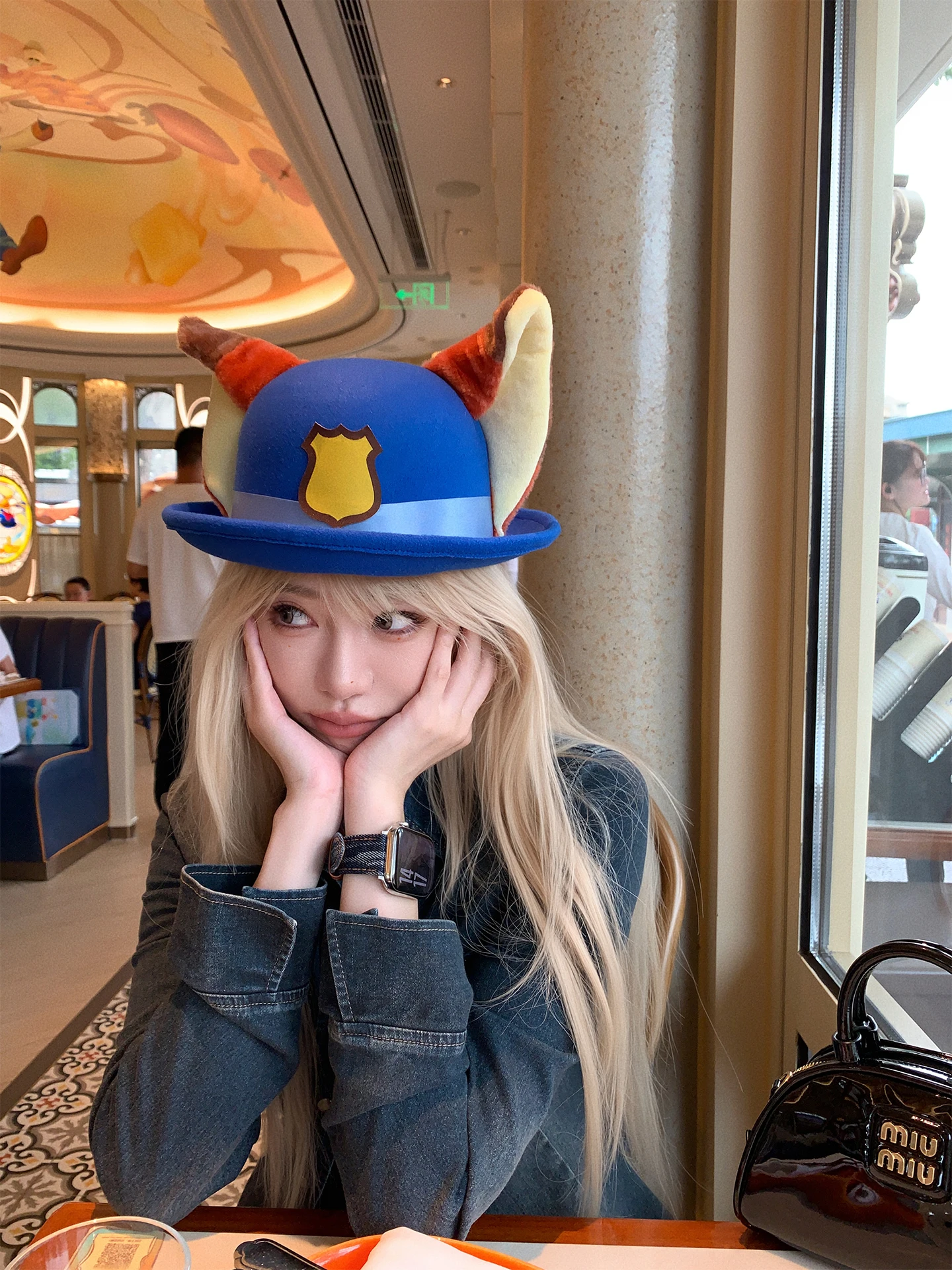 

Ретро-стиль, приталенный крой, винтажная женская джинсовая рубашка с завышенной талией, цвета Tannin Ski Red Rabbit, из смесового хлопка и полиэстера, с длинными рукавами