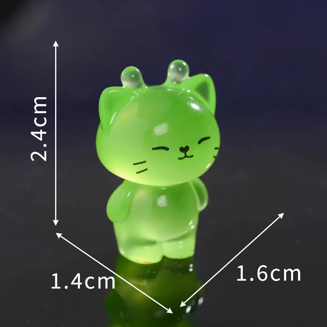 10-30Pcs green Resin Mini alien cat Miniatures Home Decor Alien Duck Figurines for DIY Doll House Desk Fairy Garden Decor