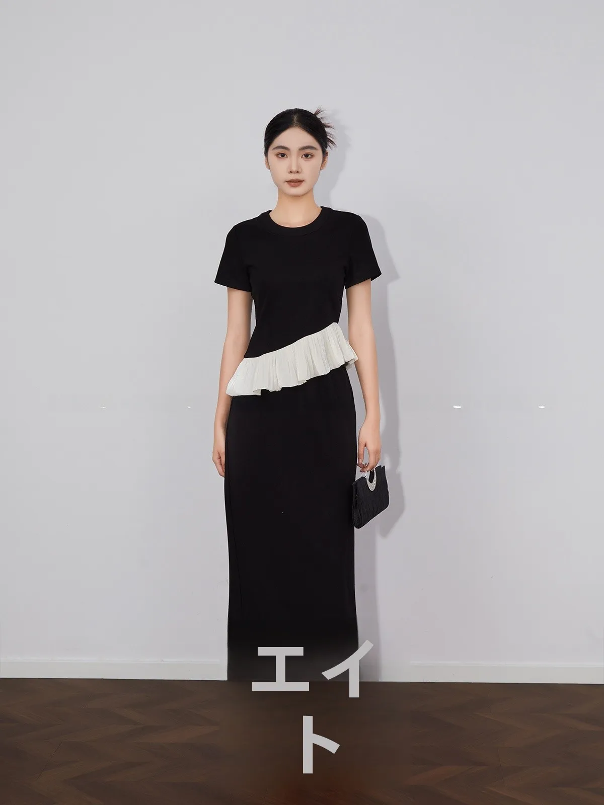 

ChillFit Ele Bla High Waist Skirt High Waist Design Summer Faion Set Women's Top And Skirt Combo Floral Detail