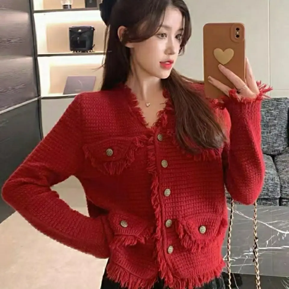 Small Fragrant Wind Sweater Jacket Spring 2023 New New Year Red High-level Temperament Stream Snorkel-sleeve Sweater Female