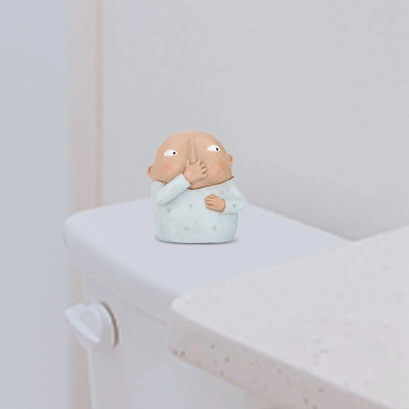 Holding Nose Bathroom Statue Holding Nose Sculpture Kitschy Cute Weird Vulgar Figurine Resin Ornament For Toilet