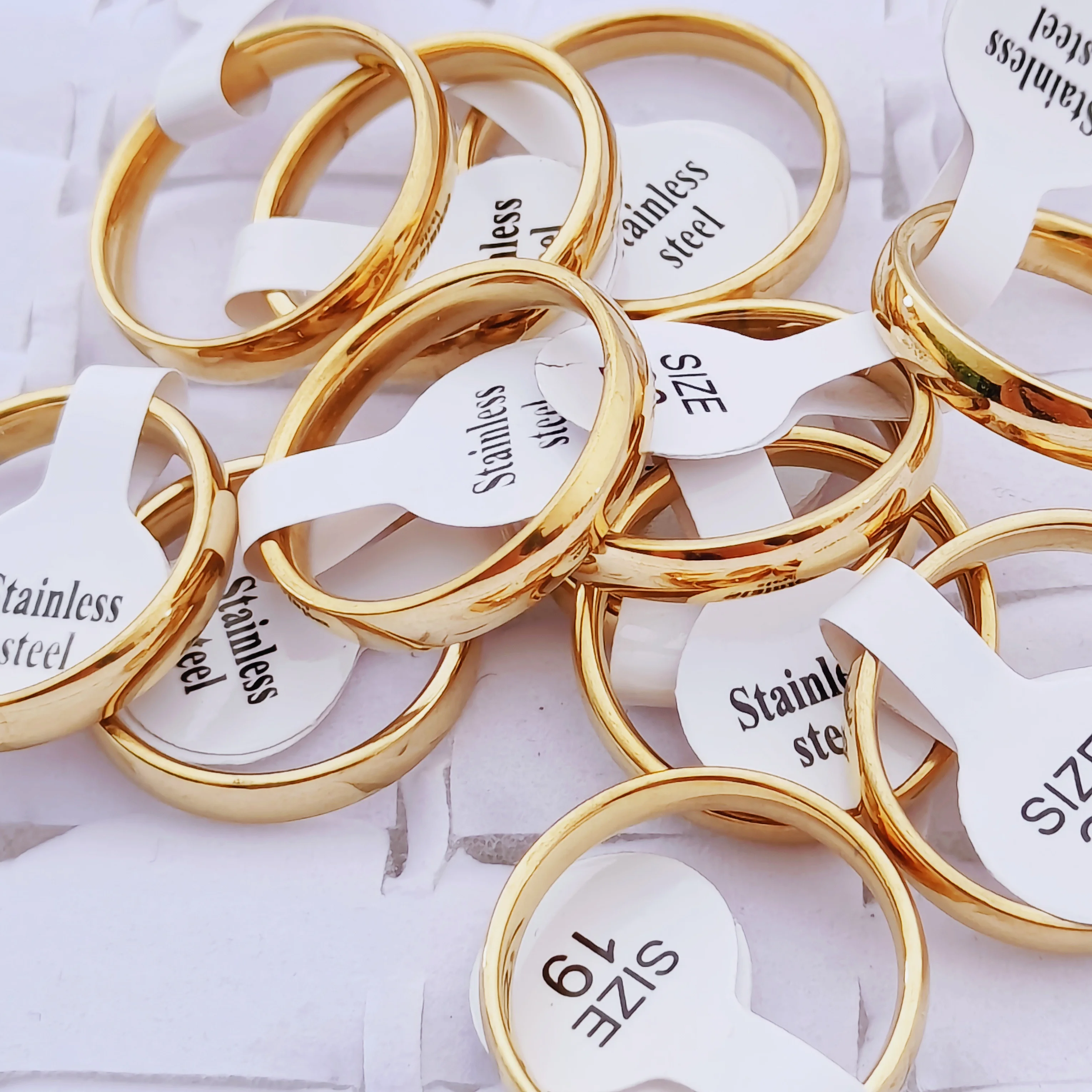 30/50pcs/Lot Wholesale Men and Women Stainless Steel Golden Ring Width 4/6/8MM Wedding Jewelry