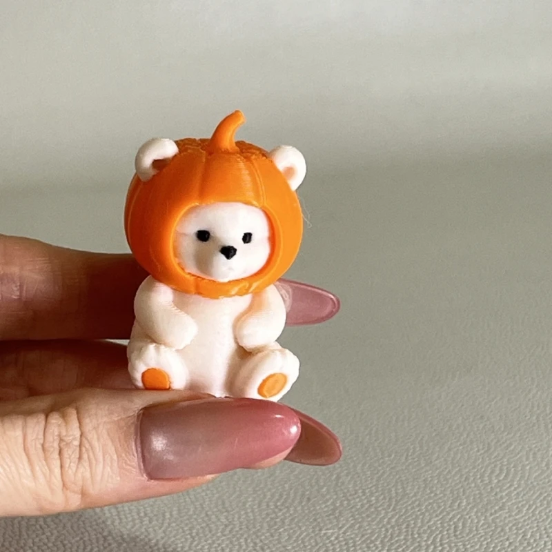 Halloween Decorations Miniature Resin Bear Figurine With Pumpkin Hat Bear Statues with Raised Features for Fall and Desk 55KF
